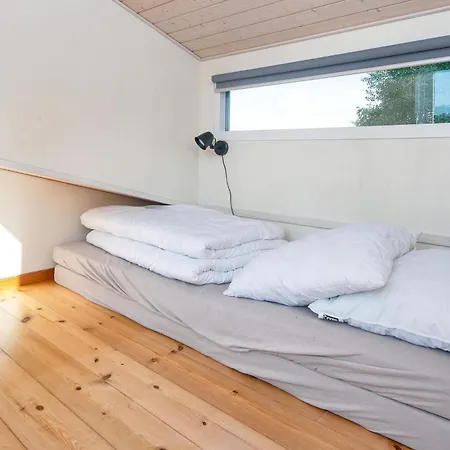 Holiday Lxxxii Tatil Evi